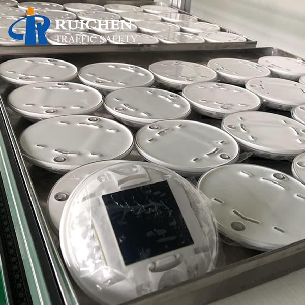 <h3>Synchronous Flashing Led Solar Studs Factory-RUICHEN Solar </h3>
